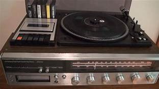 Mikehomeseller's tweet image. Who is old enough to remember these systems?

#stereosystems