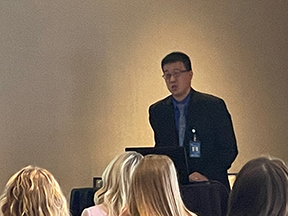 wjschaller's tweet photo. Loving running into former colleagues. Great to hear @RonaldChenMD discuss community outreach and engagement at the NCI Public Affairs and Marketing Network annual meeting. @naccdo_pamn #NACCDOPAMN2022 https://t.co/miNNCs1J6Y