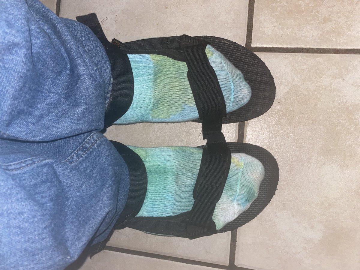 n8ture_al's tweet photo. It’s Wild Sock Wednesday!!!#wegonewin #SockIt2Cancer #CancerSocks #Keeppounding #staypositivekid #vanslegacy https://t.co/DMAxJW1g1s