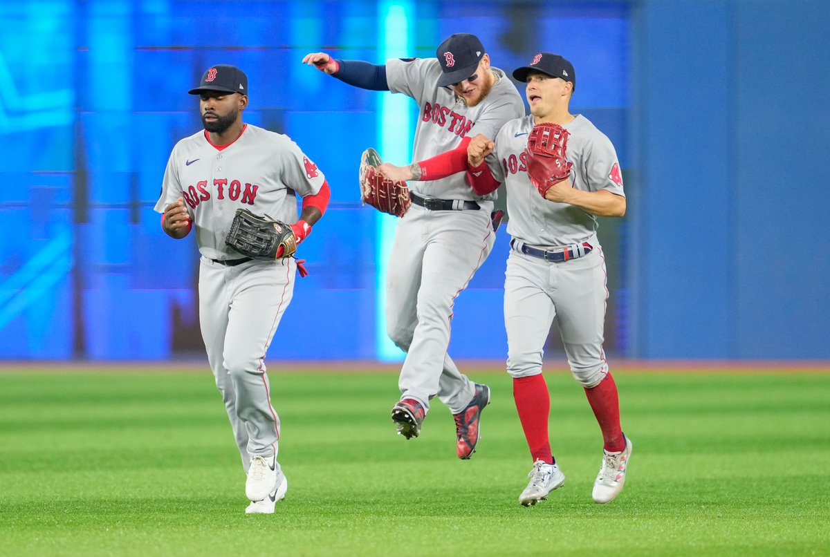 RedSox's tweet photo. #DirtyWater https://t.co/quWL2YPJTd