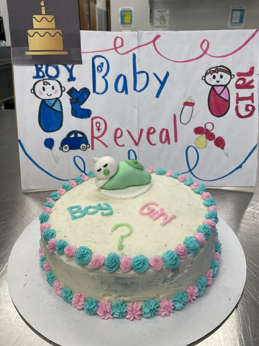 mrschefm's tweet photo. Custom cakes from hour 3: Baseball, gender reveal, soccer team celebration @OlatheCTE @OWNovacekOWLS @OlatheWestOwls https://t.co/J9kmlvBgfs