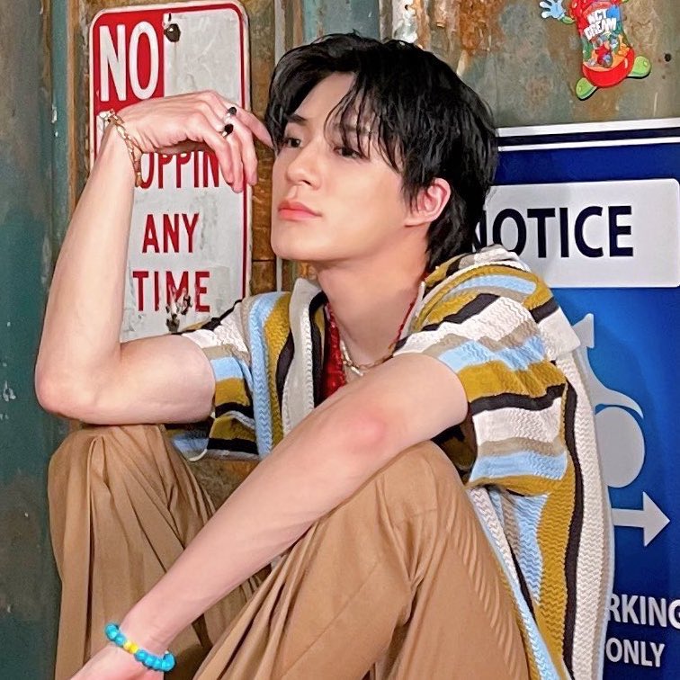 Jeno (.◜◡◝) tweet media