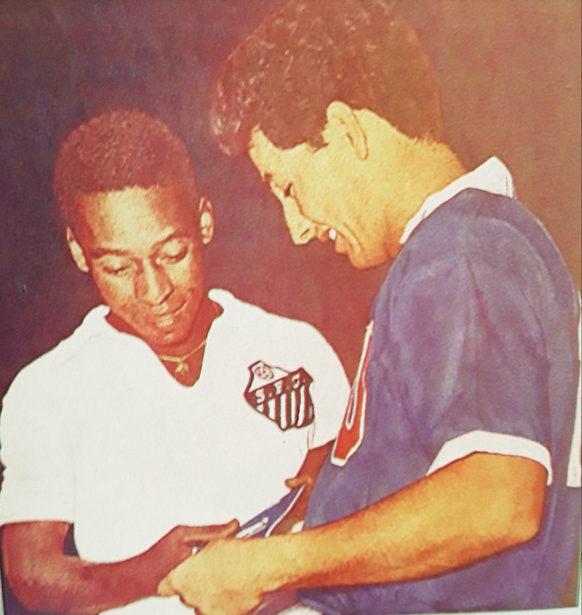 HISTORIA SIN FIN. tweet media