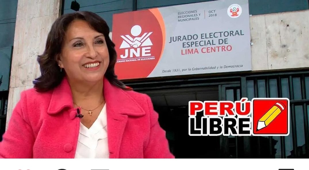 KarlaSchaefer's tweet photo. JNE, cual es la corona de esta señora??? https://t.co/vdoA653R7M