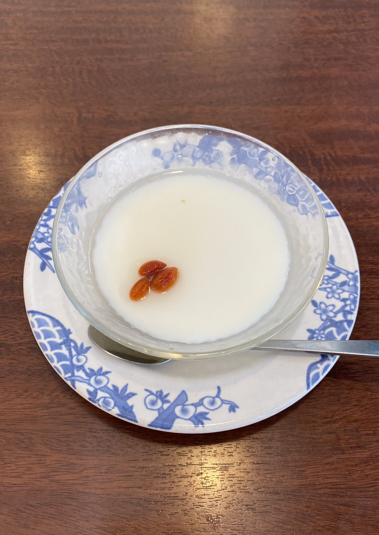 Uta 今日は バーミヤン千葉ニュータウン中央店 さんで 天津チャーハンと餃子 3コ と半ラーメン 食後にアンニンドウフ 安定した美味しさでした チャーハン 餃子 ラーメン 点心 イオン千葉ニュータウン店 T Co Ryf2umyydz Twitter