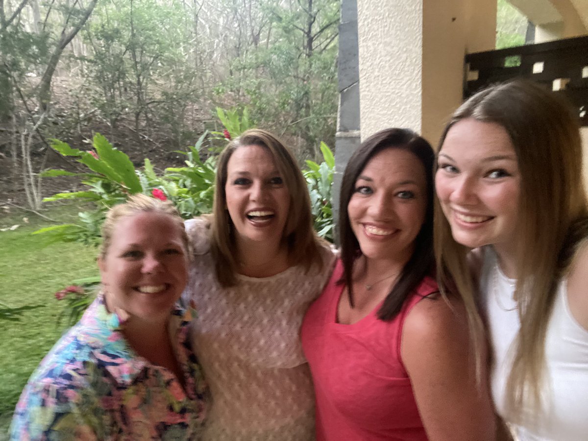julie_koster's tweet photo. 1st day at school after 5 days in Costa Rica at a resort with the other top leaders in my company! Teaching is always my #1, but this side gig pays WAY more and is just as fulfilling! #rubyribbon #lovewhatyoudo #girlboss #success #sisterhood https://t.co/UBMPP4sPo1 https://t.co/My07bITaD4