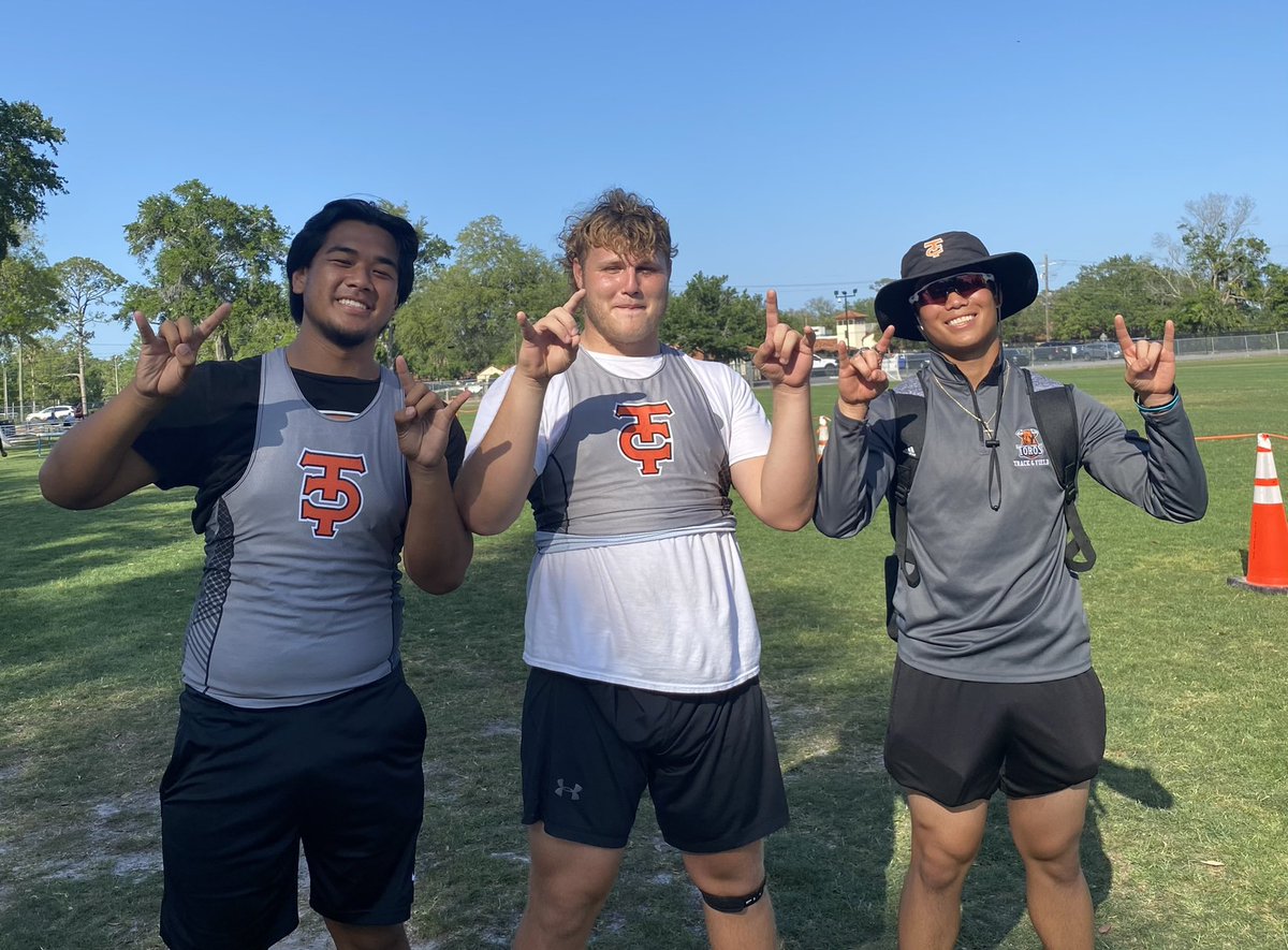 Proud to have placed 1st at my district meet at Bolles to help sweep throws. Still have much in the tank for Regionals and States‼️ #hornsup @AthleticsToro <a href="/DylanFreet2/">Dylan Freet</a> <a href="/AlmariaBrandon/">Brandon Almaria</a>