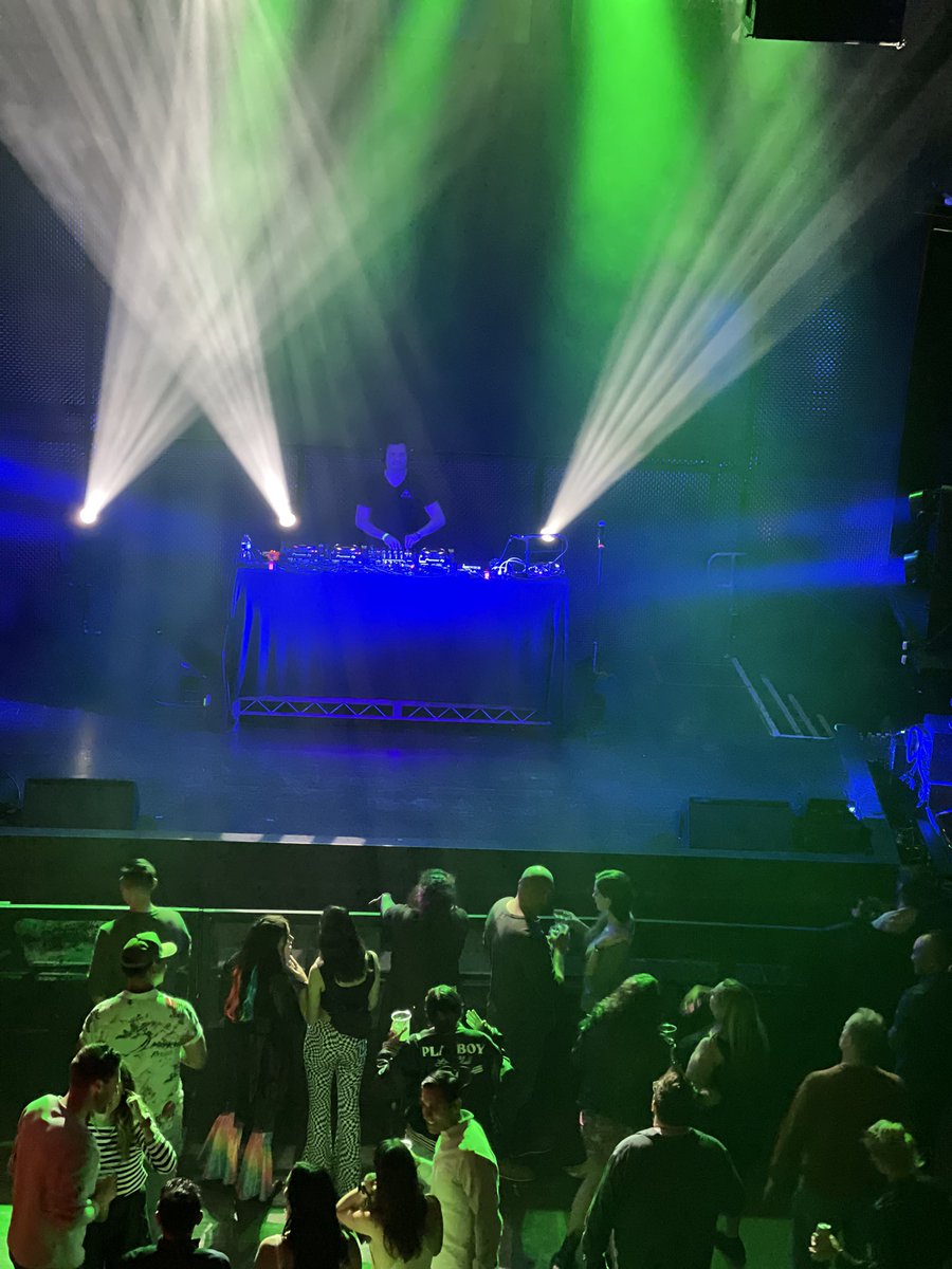DjEscalation's tweet photo. Massive thnx every1 sat nite @MusicBoxSD 2 support @HALIENE @Amidymusic & me! 🎶🙌🏼🎶 They were so pleasant & MB is such a great host/venue!🎶💯#haliene #glasshearttour #amidy #musicboxsd #trance #trancension #djescalation #dubstep #trancefamily #trancefamilysd #vocaltrance https://t.co/SBWcLL21Sn