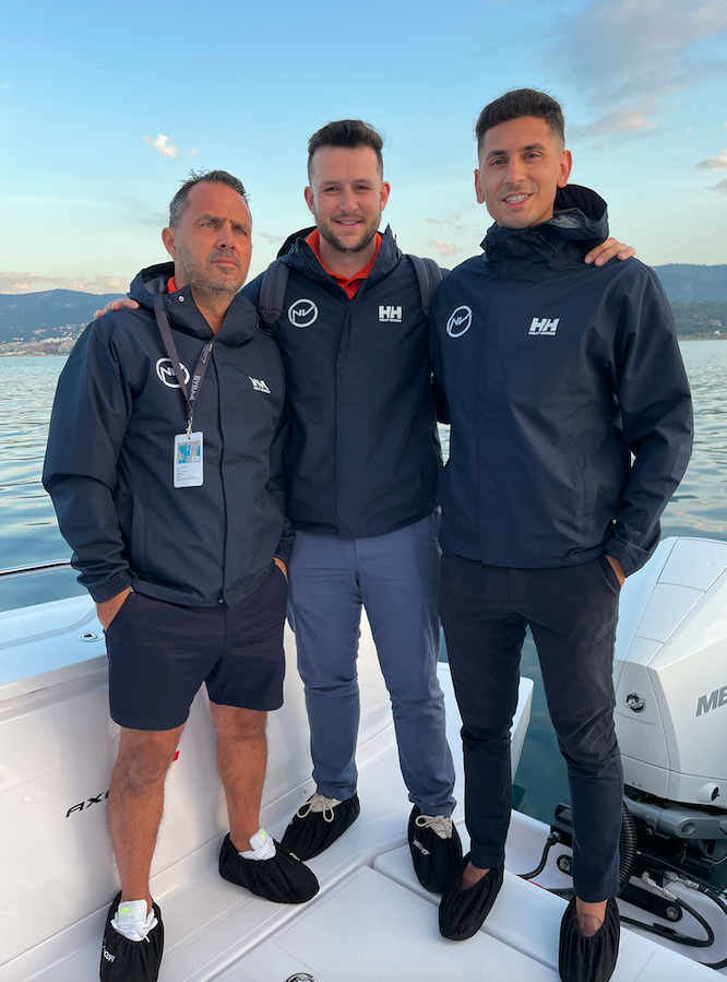 NVmarinecenter's tweet photo. El equipo de Nautical Ventures dejando huella en Palma de Mallorca 🌴

 #palmamallorca #PIBS22🛥️

@axopar @palmainternationalboatshow @brabusmarine https://t.co/O5KVV35Hrz