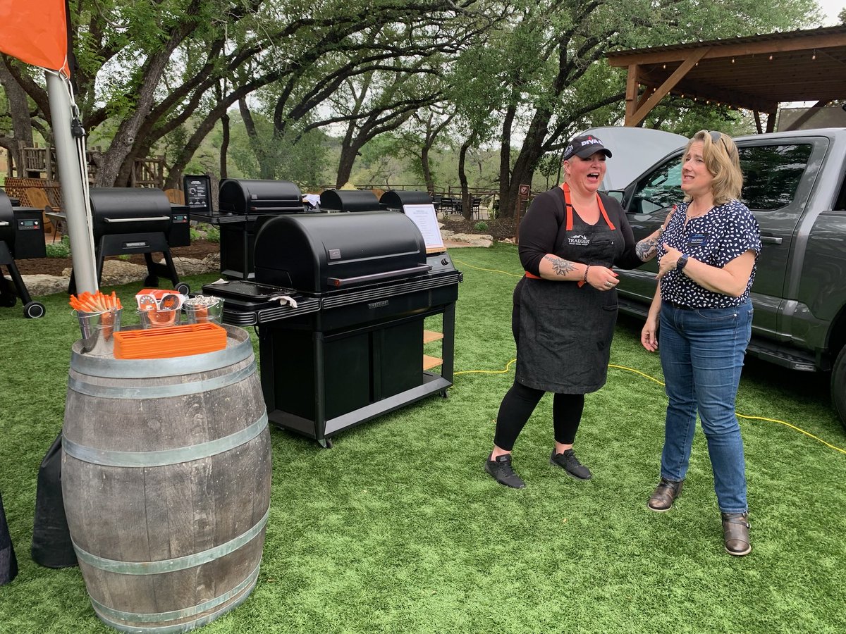 DivaQBBQ's tweet photo. Taking all things ⁦@TraegerGrills⁩ it’s been so fun with ⁦@Ford⁩ #f150lightning here at the beautiful ⁦@SingingWaterVin⁩ https://t.co/78M7s8oHnb