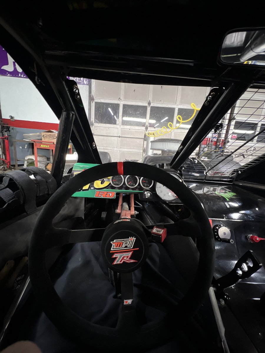 DylanKopec's tweet photo. Weeeeโre back at it tomorrow night at @StaffordSpeedwy
On the scales last night trying to find some speed, 3rd shift walked in around 10pm!
#TheGrindDontStop #Racecars #SkMod #POV https://t.co/5jQrFLN0SL