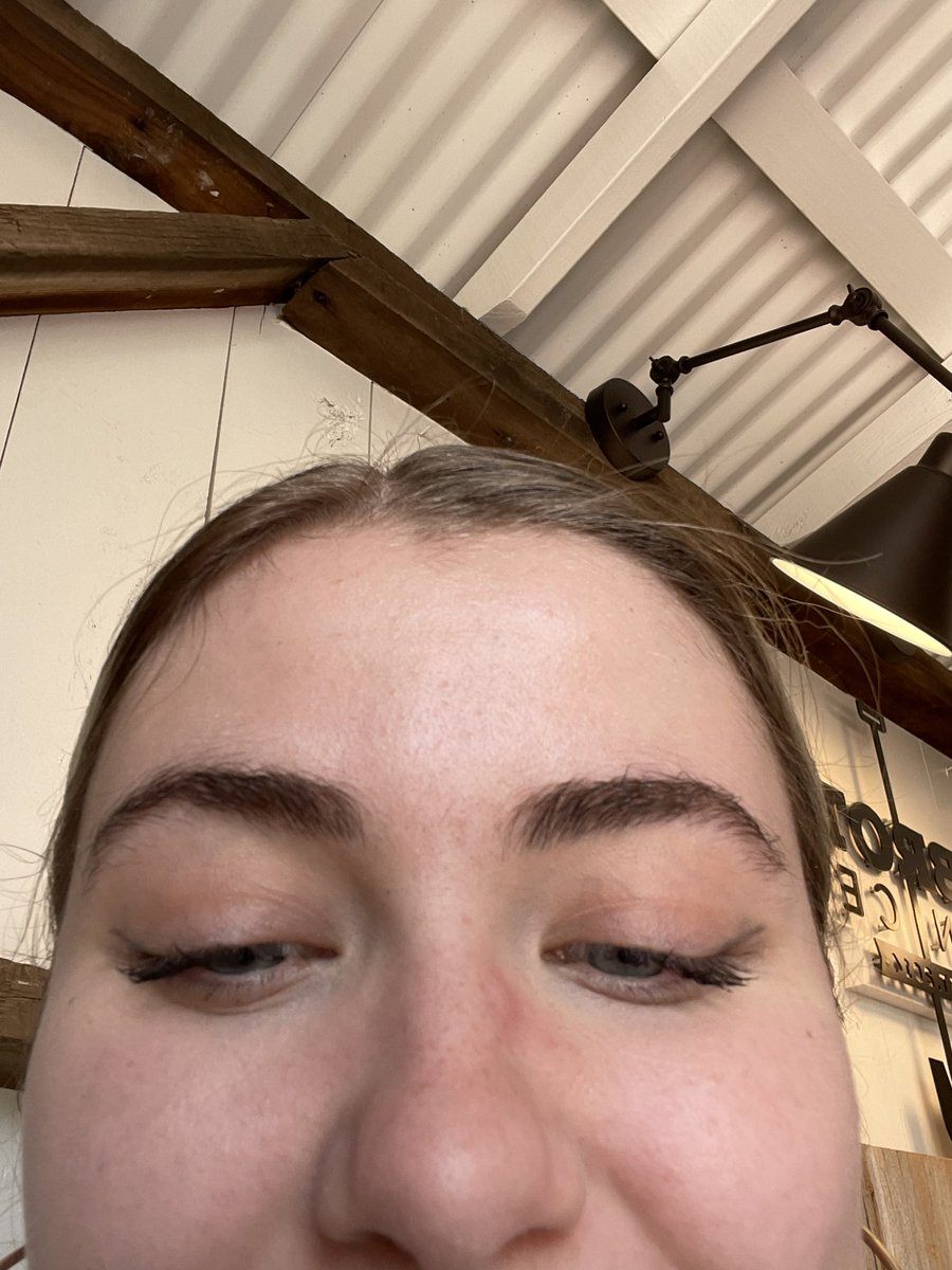 MikayPhillips's tweet photo. working at the garden center this week = getting stung on my face and unloading a HUGE order or tropicals (that’s not even the biggest one) https://t.co/fSZvloFZdD
