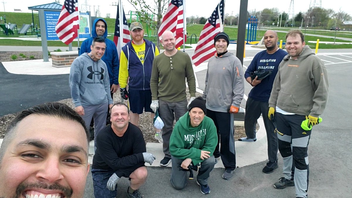 F3TwoWolves's tweet photo. 🚨 VQ Alert! 🚨 Donkey led 9 PAX through a well planned circuit at Two Wolves for his 1st Q. We burpee'd, derkin'd, lawn mowed, star jump squated (!), lunged, and blair'd! All with running and bear crawls in between. CoT...be someone's random act of kindness today! @f3naperville https://t.co/azFwO5yA2R