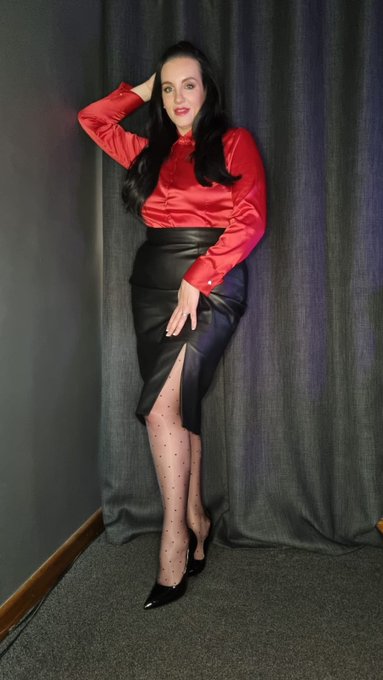 Started off today's stream on #chaturbate looking like this....ended up with oil, cream and my own juices<a href="/tag/chaturbate"class="tags">#chaturbate</a><a href="/tag/camgirl"class="tags"><span>#camgirl</span></a><a href="/tag/nylons"class="tags"><span>#nylons</span></a><a href="/tag/nylonfetish"class="tags"><span>#nylonfetish</span></a><a href="/tag/satinfetish"class="tags"><span>#satinfetish</span></a><a href="/tag/leatherfetish"class="tags"><span>#leatherfetish</span></a>