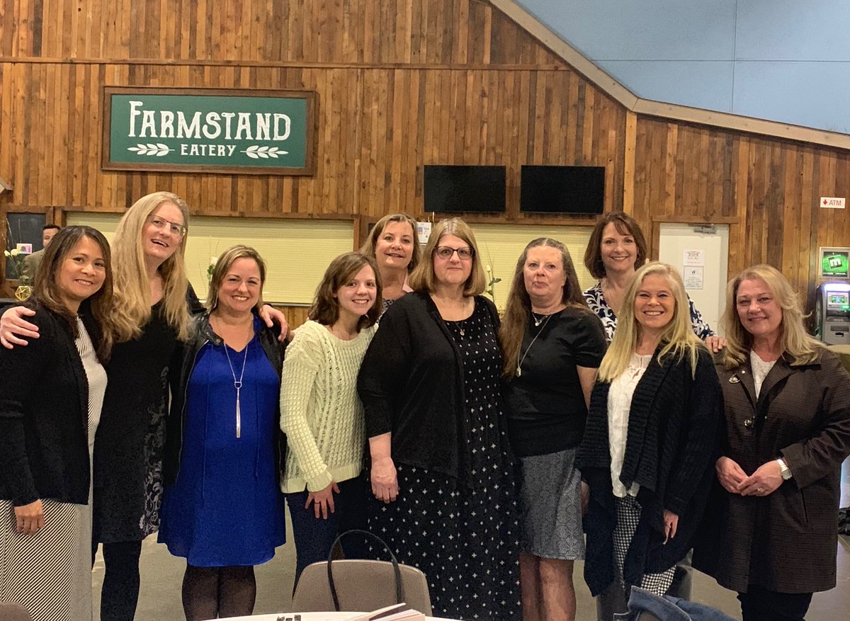 The <a href="/lake_roe/">LakeCountyROE</a> held an awards ceremony last night for educators in Lake County. Congratulations to Tammie Carpenter, a Special Education Paraprofessional at <a href="/ElemEast50/">Woodland ELE School</a> for being named Support Personnel Educator of the Year for Lake County! #lifeintheW <a href="/WPrimary50/">Primary School</a> <a href="/LoriCasey5/">Dr. Lori Casey🌷</a>