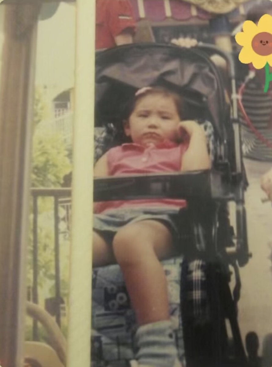 👧🏻