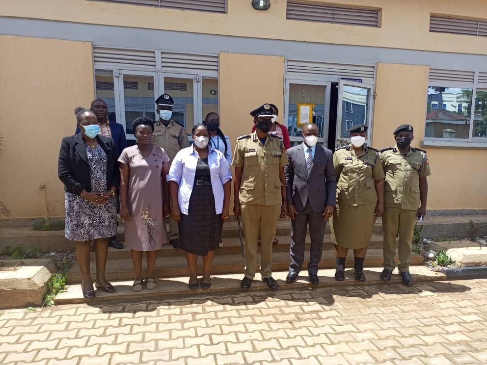 MakerereRotary's tweet photo. The Rotary Peace Center in partnership with @PoliceUg has launched the Elsie Initiative Fund research project. The project will carryout a barrier assessment on the impediments to Uganda Police women's participation in UN Peace support operations
#womeninpeaceoperations https://t.co/uKx4blaFO1
