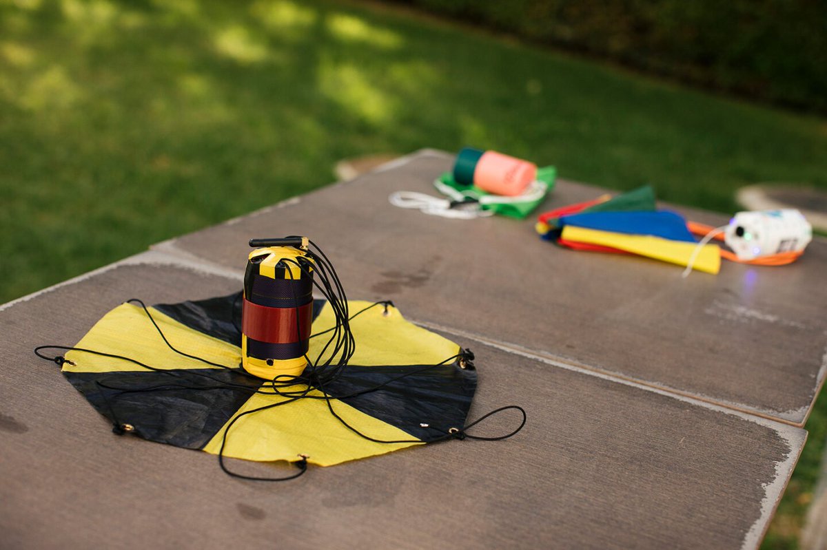 🚀 Mañana los equipos de la Comunidad de Madrid lanzarán sus cohetes. Un total de 38 equipos participan en la fase regional #CanSat2022 que se celebra en Villanueva de la Cañada. ¡Mucha suerte a todos los equipos!