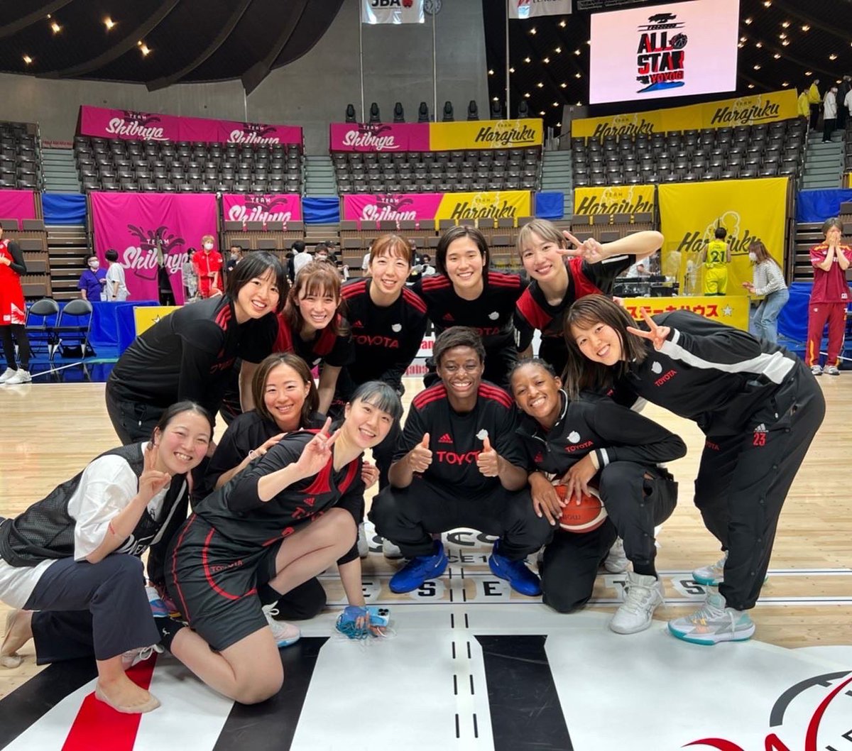 saaakii24's tweet photo. みなさん
ありがとうございました❤︎

楽しかったー！
写真もいっぱいありがとうございました❤︎ https://t.co/ID6FY6Hkxa