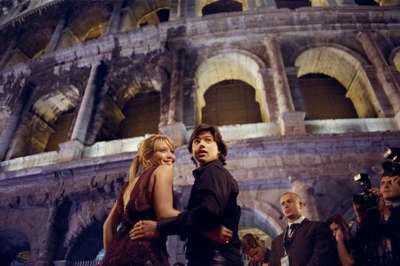 PopCulture2000s's tweet photo. it's been 19 years since ‘the lizzie mcguire movie’ was released https://t.co/nPuXWLLycc