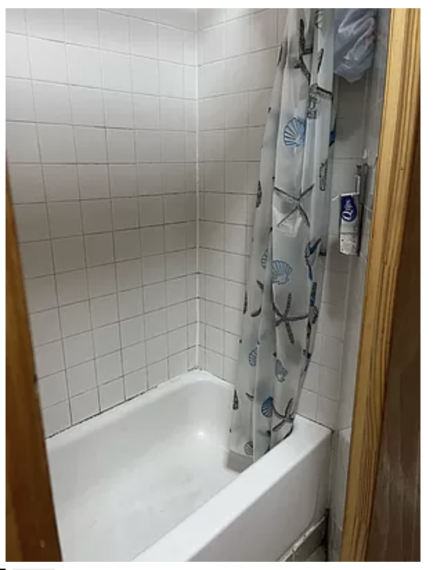 withtwoxs's tweet photo. whats happening in the NYC rental market should be illegal. this 'newly renovated' apartment is $2,000/mo + brokers fee https://t.co/HA0aKgkD5t