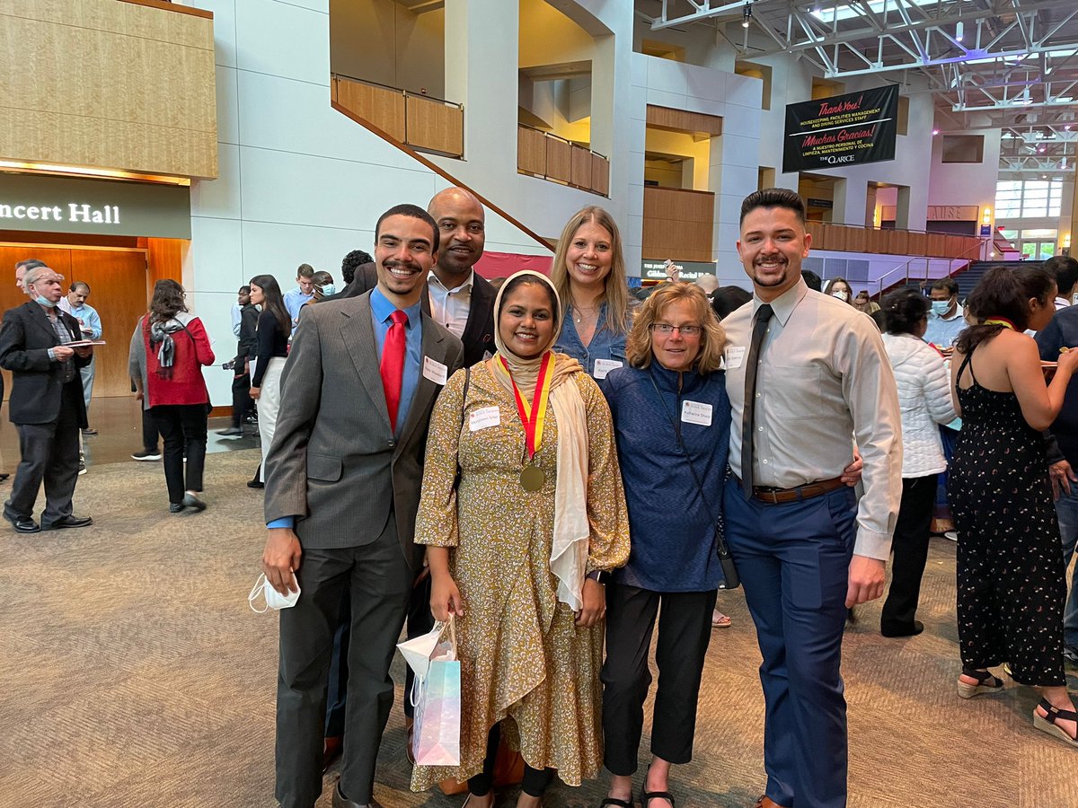 DrJohnSalerno's tweet photo. Honored to receive the 2022 Top Research Paper Award from @BCHUMD @UMDPublicHealth! Special thanks to my mentor @DrJessicaNFish &amp; colleagues @longdoan @R_Gordon_R @kjdrot on this important paper about COVID-19 changes in mental health among SM young people https://t.co/2djN0ZvILV https://t.co/IPBMmtUlOU