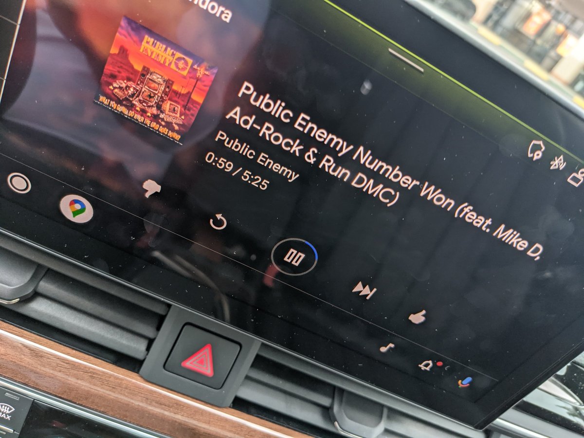 Jerry_DurhamPT's tweet image. IS THIS HEAVEN?!!!

.
#LOUDAF

.