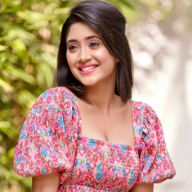 #ShivangiJoshi confirms her presence

"#KKK is my 1st reality show and I'm extremely excited about it. I'll overcome my fears and test my abilities. I am looking forward to meeting Rohit Shetty sir"

#KhatronKeKhiladi12 #KhatronKeKhiladi #Shivangians