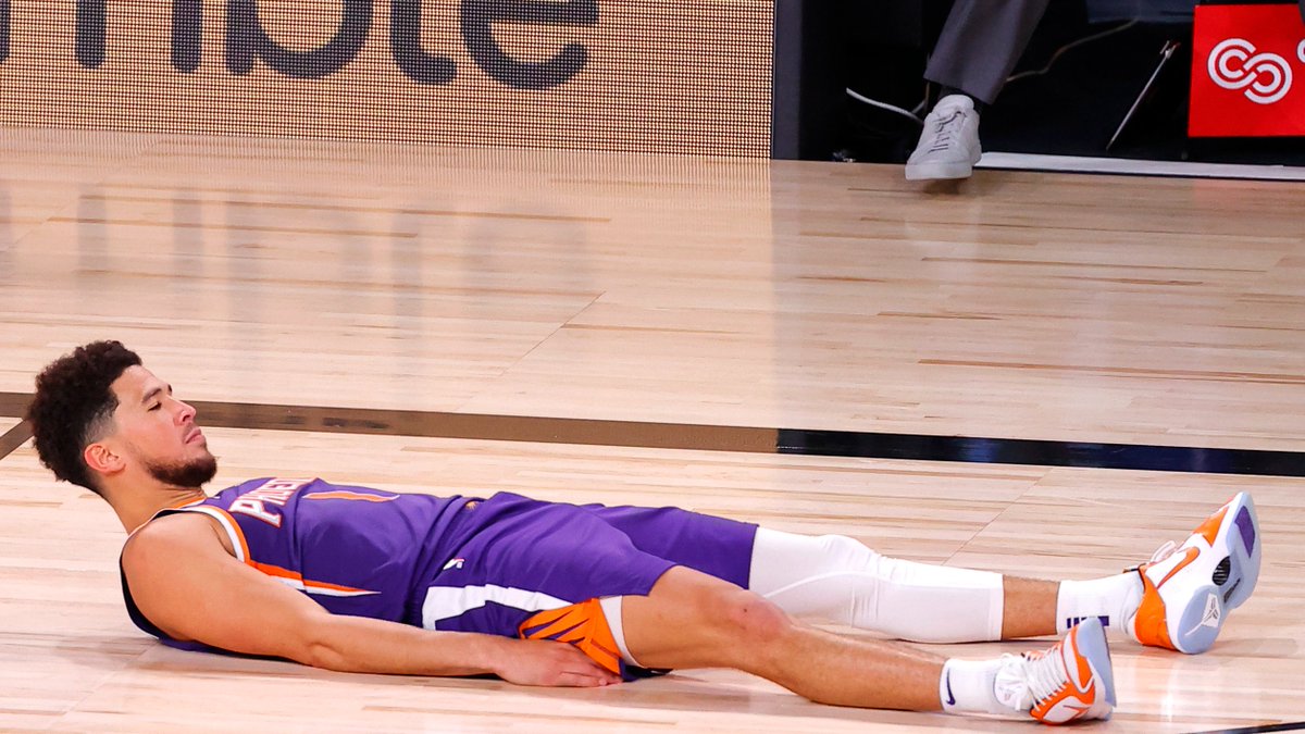 NBAspain's tweet photo. Mood: @DevinBook 

#NBASundays https://t.co/yMEomQDd7l