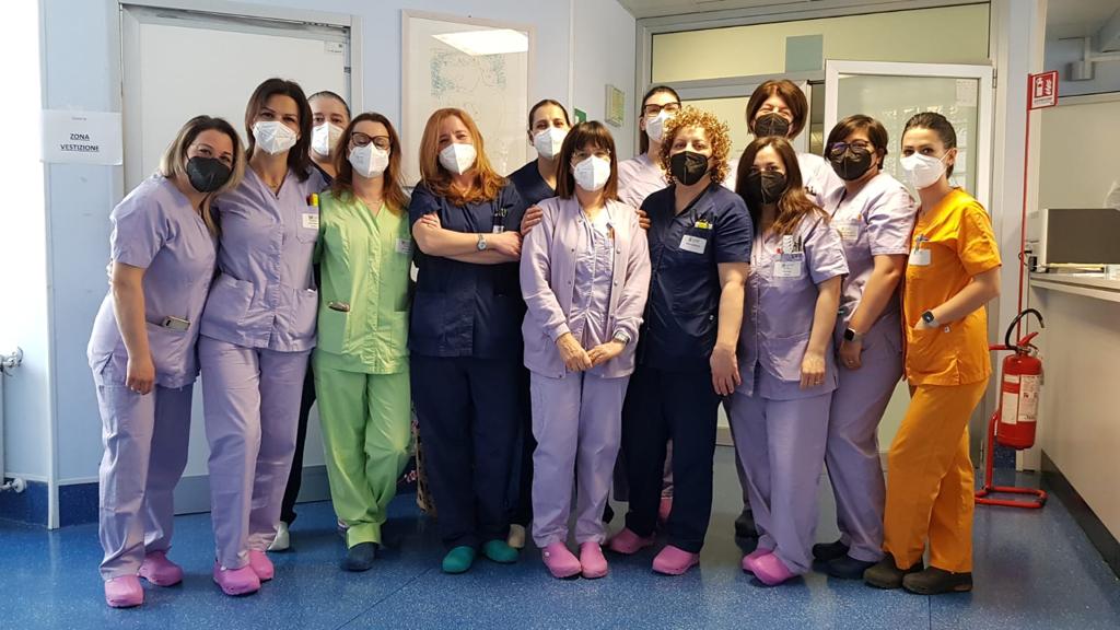 Ospedale di Terni (@ospedaleterni) on Twitter photo ๐๐ถ๐ผ๐ฟ๐ป๐ฎ๐๐ฎ ๐๐ป๐๐ฒ๐ฟ๐ป๐ฎ๐๐ถ๐ผ๐ป๐ฎ๐น๐ฒ ๐ฑ๐ฒ๐น๐น๐ฒ ๐ข๐๐๐ฒ๐๐ฟ๐ถ๐ฐ๐ต๐ฒ
La celebriamo con un riconoscimento a tutto il personale del Dipartimento Materno Infantile โper il fondamentale ruolo che la figura dell'ostetrica svolge quotidianamente in tutti i luoghi in cui operaโ ๐๐ถ๐ผ๐ฟ๐ป๐ฎ๐๐ฎ ๐๐ป๐๐ฒ๐ฟ๐ป๐ฎ๐๐ถ๐ผ๐ป๐ฎ๐น๐ฒ ๐ฑ๐ฒ๐น๐น๐ฒ ๐ข๐๐๐ฒ๐๐ฟ๐ถ๐ฐ๐ต๐ฒ
La celebriamo con un riconoscimento a tutto il personale del Dipartimento Materno Infantile โper il fondamentale ruolo che la figura dell'ostetrica svolge quotidianamente in tutti i luoghi in cui operaโ