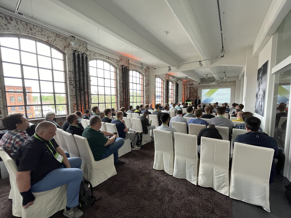 HenrikHAnde's tweet image. Full House @VMware #VMUGUserCon in Frankfurt. #AzureVMwareSolution presented by @MicrosoftDE Bernd Loehlein and @vIRTUALIZY