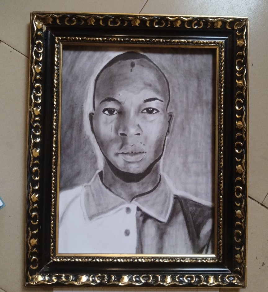 ShuaibAbdulMal1's tweet photo. Frame and delivered
©️Mk2022
DM at affordable price
#Pencilportrait #Extramind #Skecthes #Extramind #Artistofextralordinaryversatility
#Mk_adeiza_signature https://t.co/q7uExbvhMn