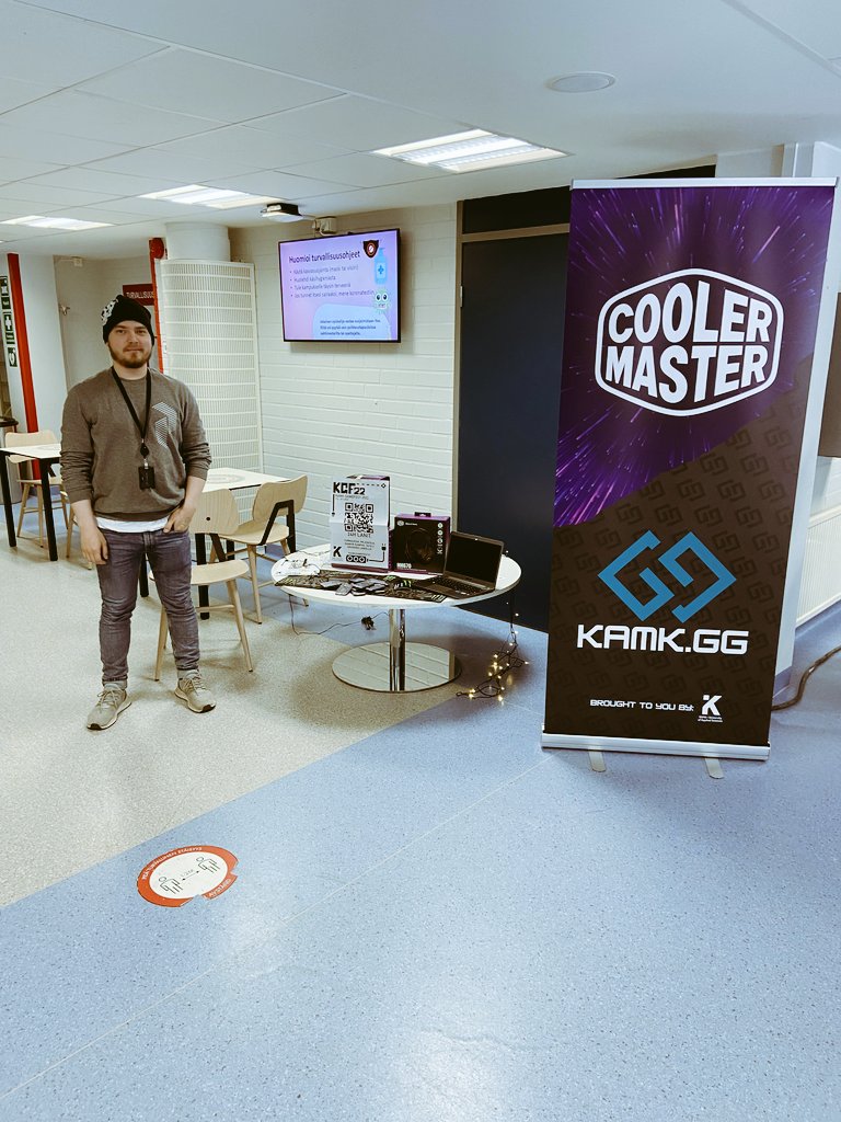 We are now in the Taito 2 Entrance, near the home of #KAMKGameFest2022, the <a href="/KajaaniAMK/">KAMK</a> Sports Hall! Come grab your tickets! 🎟️