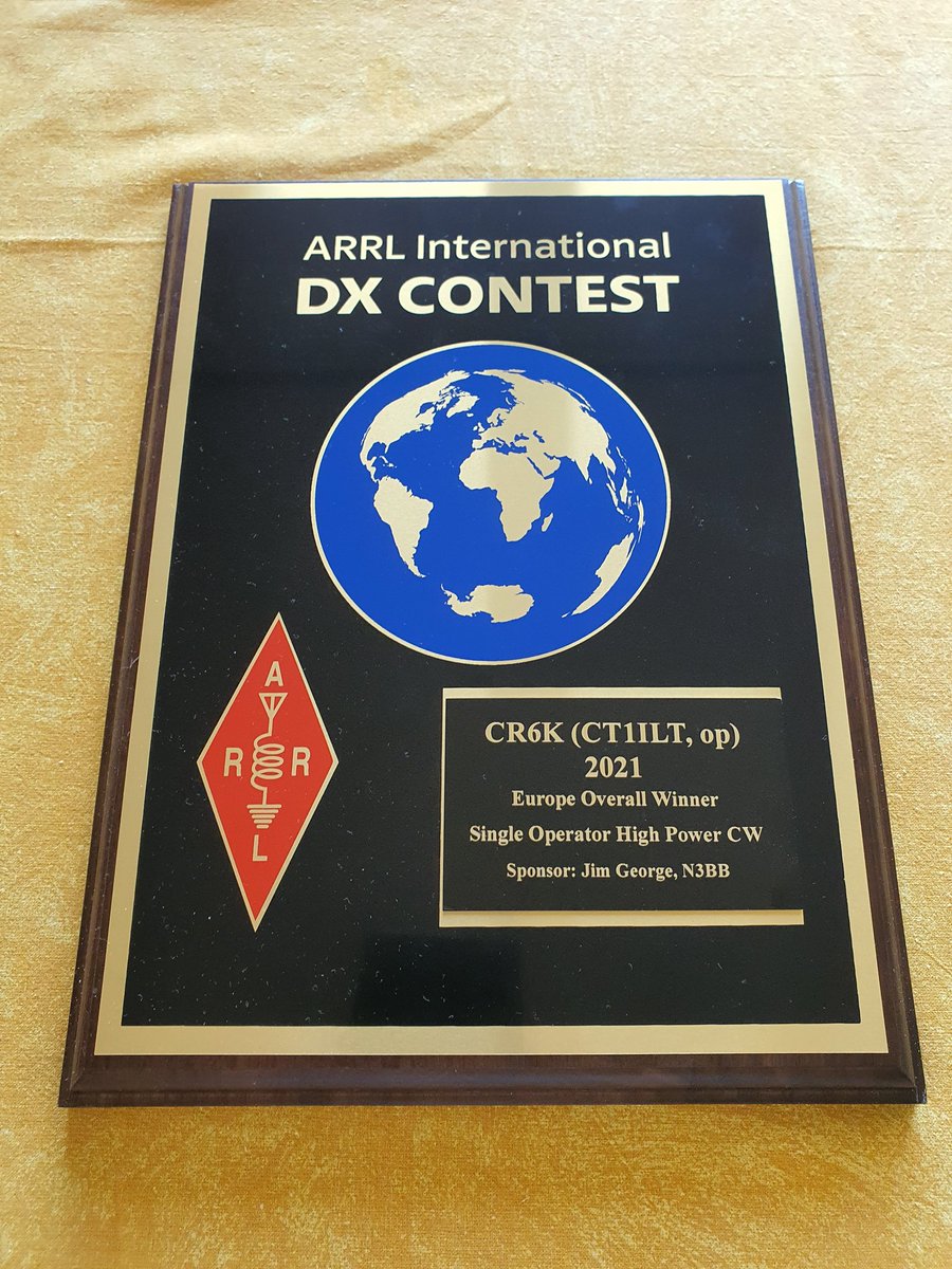 CT1ILT's tweet photo. 1 month later and another 3.8€ for costums 😁
#hamradio #arrl #arrlcw https://t.co/2xewyPJxQN