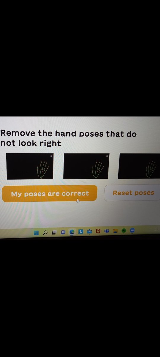 ptm_prabha's tweet photo. Last night lesson was so fun. Got to hand gestures as a medium of communication. 
@artsageingntu
#funart #handgestures #AG6309Wk11AY21T3 https://t.co/bvf6Jr20vE