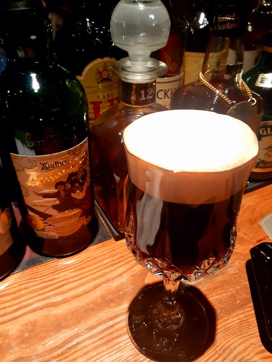 05_rui_02's tweet photo. アイリッシュコーヒーが美味しすぎてもはや日々のコーヒー代わりに呑みたい🤣☕
#barcask
#アイリッシュコーヒー
#LAPHROAIG https://t.co/bwZF6nYOgc