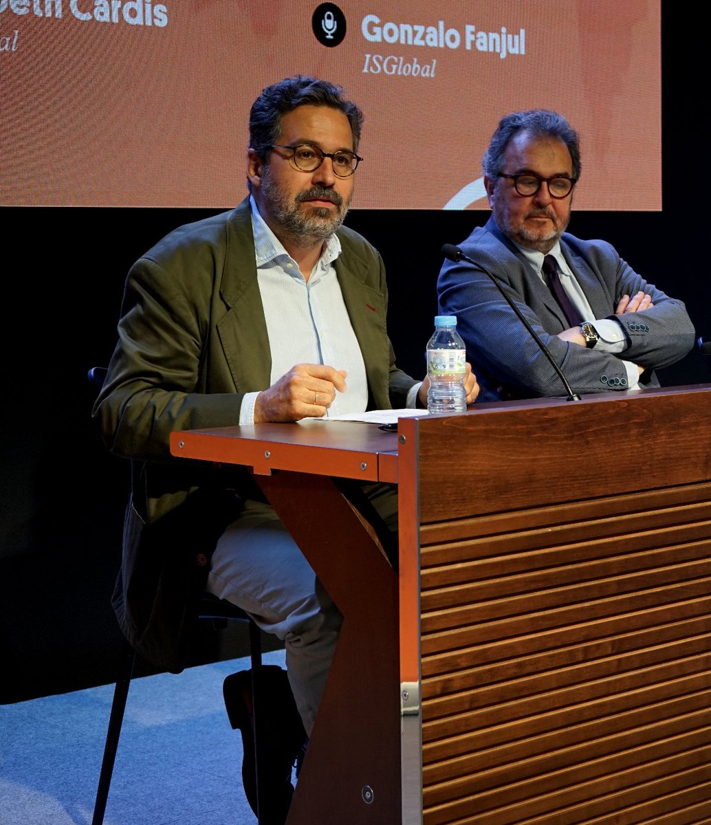 ISGLOBALorg's tweet photo. Meetings such as the #PR3Challenge workshop take on their full meaning in the aftermath of a health crisis such as the one that has resulted from the #COVID19 pandemic.
💬"Our aspiration is to act in advance to the crises that are to come", remarks @GonzaloFanjul (#ISGlobal). https://t.co/L20ZWSee4q
