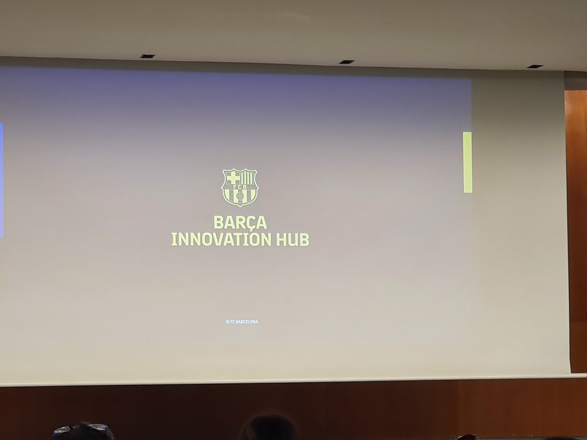 Segunda ponencia del día. Marc Subirá (IT Head of Data and Analytics at FC Barcelona) y Pau Madrero (Data Scientist FC Barcelona) sobre la evaluacion de datos en el deporte y su importancia.  #EduCaixaTheChallenge #worldshakers <a href="/Educaixa/">EduCaixa</a>