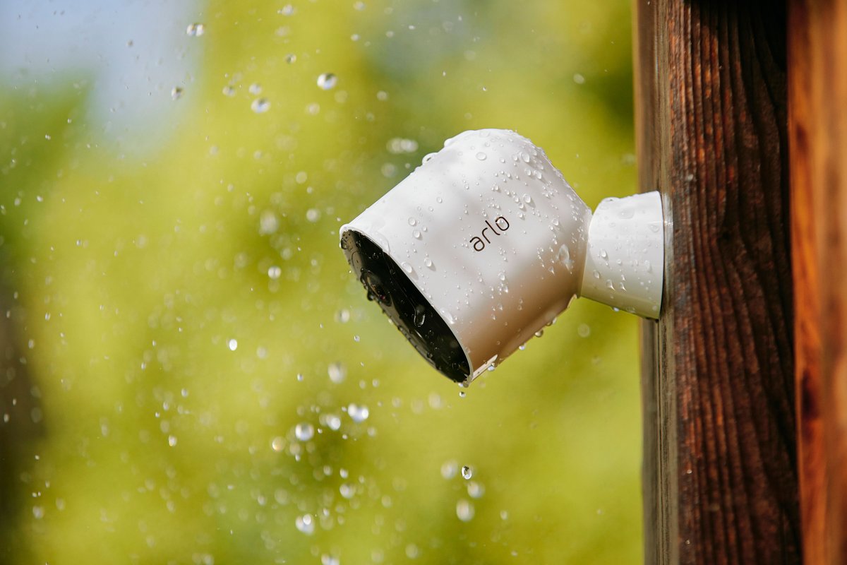 Arlo Pro 3 Outdoor WiFi Security Camera

Do-it-yourself surveillance camera recommended by security experts. 2K HDR video and color night vision to capture important details, in a 100% wireless format you can set up and control in minutes.

More info at: bit.ly/3yfuCoZ