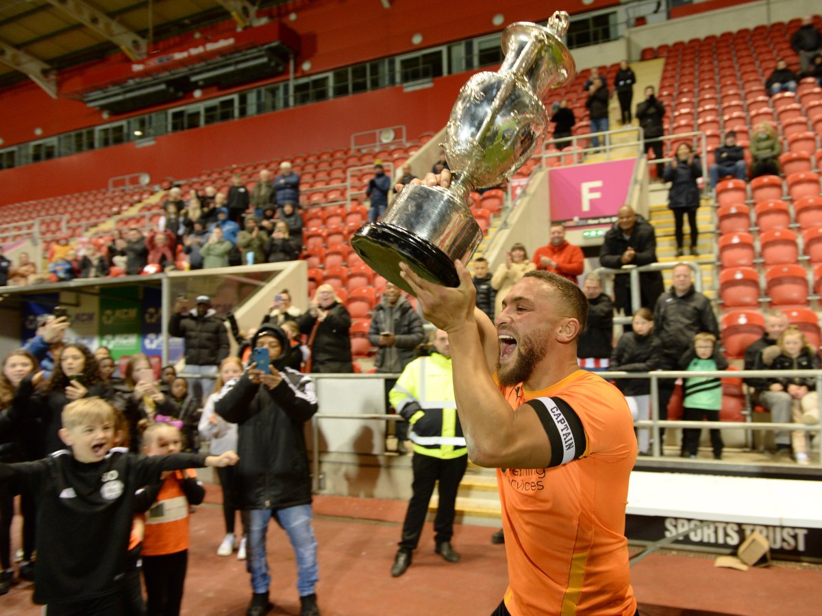 Advertiser Sport tweet media