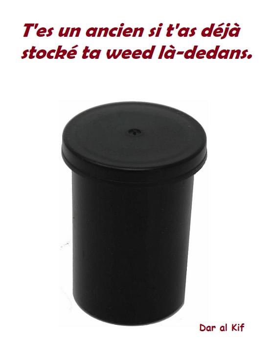 love_knb's tweet photo. Alors les anciens vous êtes là ??? #cbdactu #cbdmag #cbd #cbdoil #cannabis #cbdhemp #cbdshop #hemp #cbdproducts #cbdcommunity #bestcbd #hempcbd #chanvre #swiss #chanvrelegal https://t.co/LwBMkLExQe