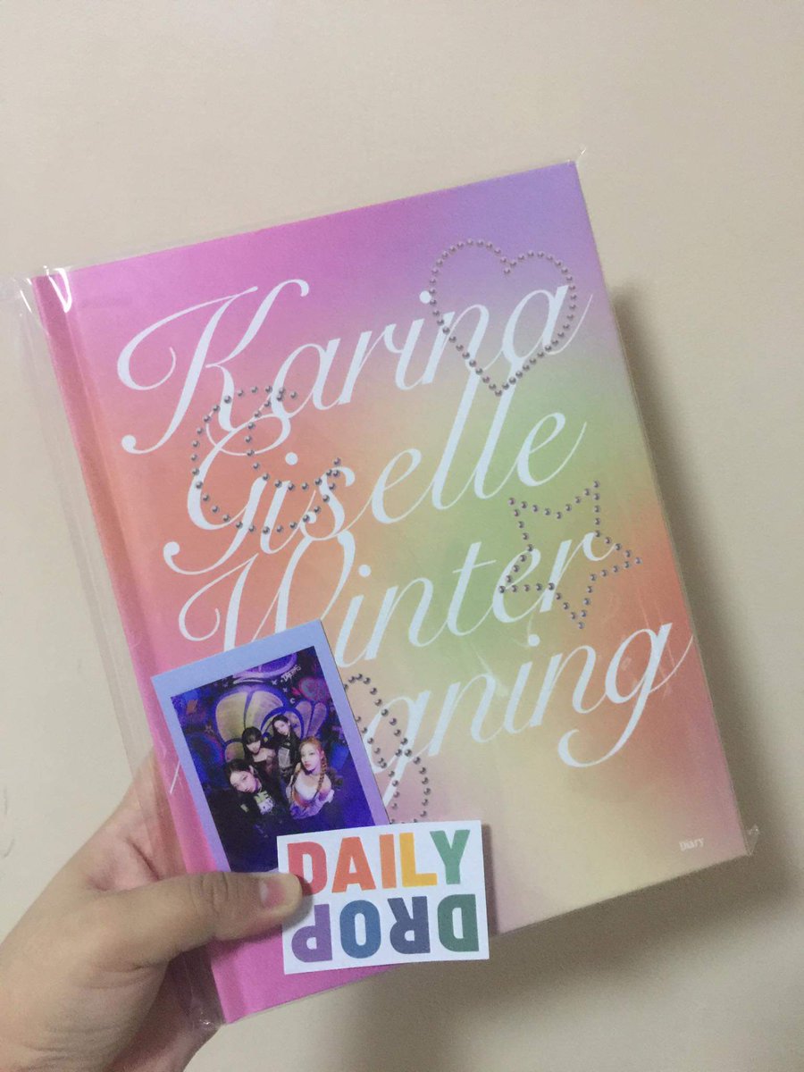 tgkcartz's tweet photo. 💌 #happy_yannimails

The SG 2022 most aesthetic Diary is here! Thank you so much @dailypop_ph for this cutie budol! Bilis ng dating niya🥹 till our next transaction!🫶

#ddphfeedback https://t.co/0hLXx0mv1b