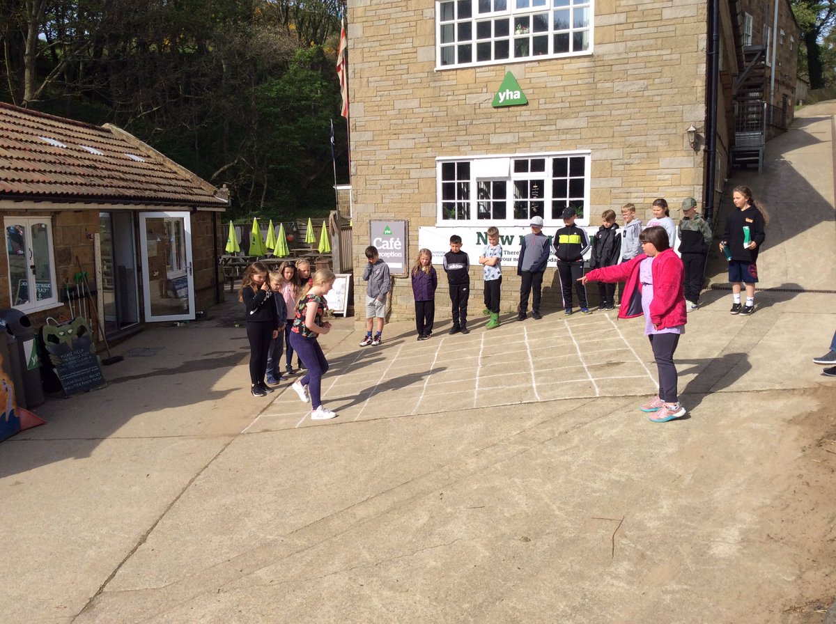 MIssBai69392016's tweet photo. #year4 #lastmorning.    Team building activities today - can we avoid the bombs buried in the minefield?  @stjs_staveley https://t.co/4foPNuzHwx