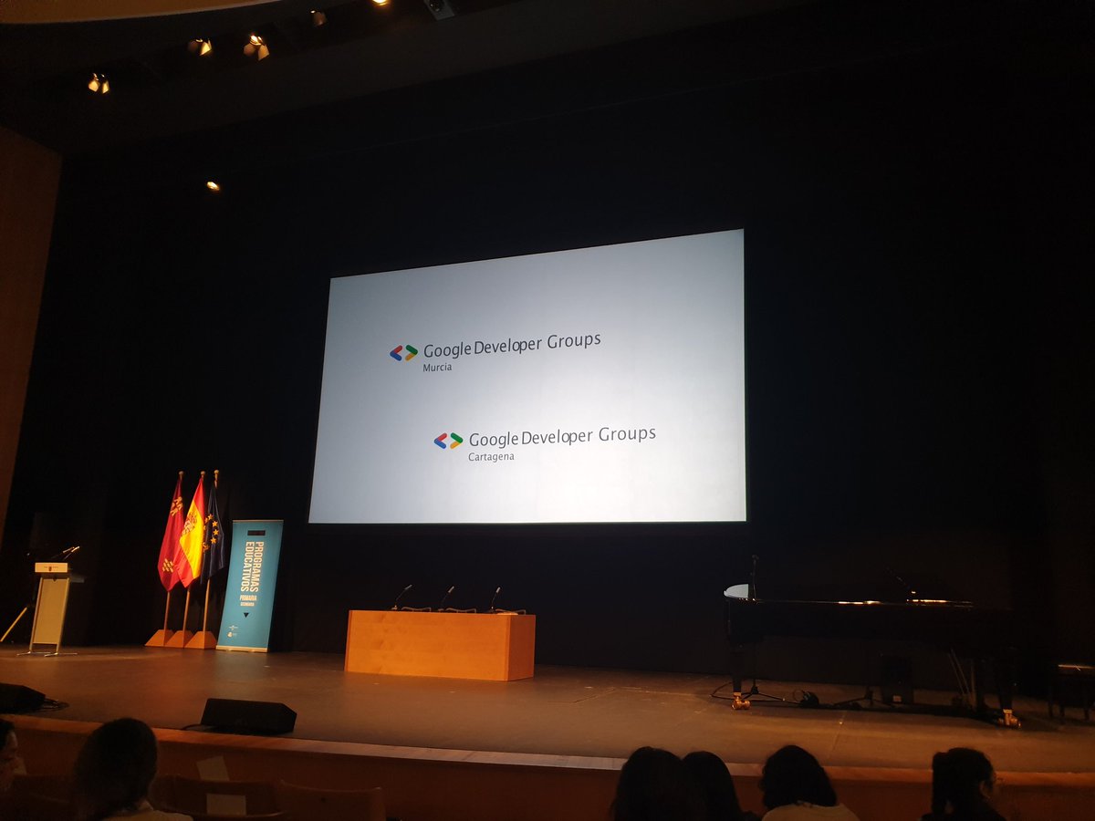 GDGMurcia's tweet photo. Un año más formando parte de @GdPatrimonio con nuestros @DgStudents 

#murciainnovando #GDPatrimonio https://t.co/zcujoQqJJ3
