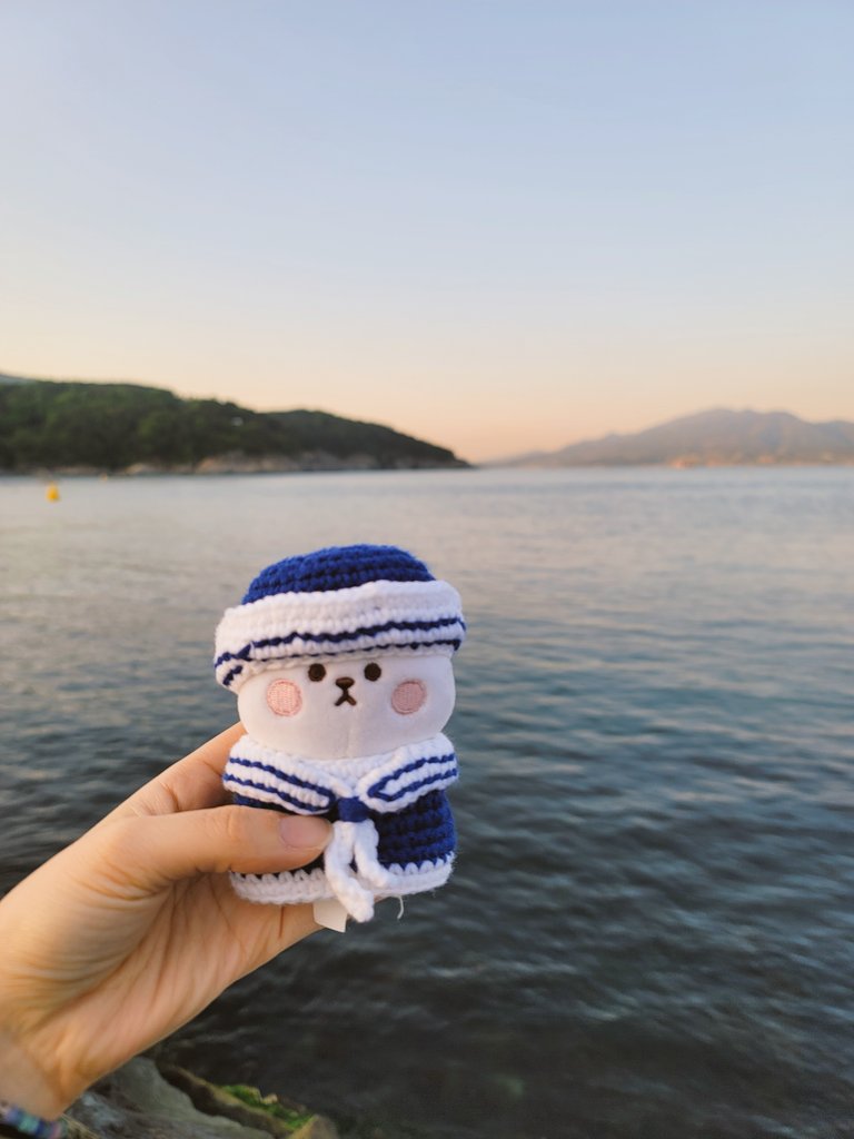 ALWAYS1204_JIN's tweet photo. 지금 여기 여수엔 제희가 ㅋㅋ 
CHART TOPPER JIN
WE MISS YOU JIN

My choice for Billboard Hot Trending Songs Chart are #Yours_Jin and #SuperTuna_Jin by #JIN #방탄소년단진 of @BTS_twt https://t.co/cpBukdIPjM