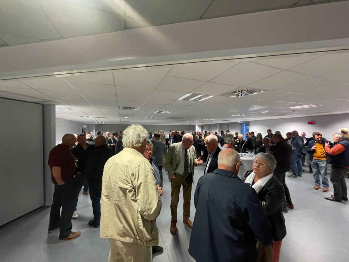 GroupamaFd62's tweet photo. Quel plaisir de se retrouver autour de cet événement, dans ce superbe complexe #Sceneo à St Omer.
👉Une conférence passionnante et des échanges conviviaux pour clôturer notre journée.
Un grand MERCI à tous pour votre participation 👏 https://t.co/0Jok5Gj2DT