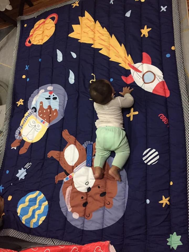 shopeesale's tweet photo. Yang ada anak kecil, memang kena beli playmat ni. Material sangat gebu gebas, anak boleh la main atas tu. Takde la takut anak tergolek, benjol kepala 😝😝

Ushar sini : https://t.co/beuutXRuo3  (corak pun comei comeiii 😍😍😍 https://t.co/E0SEpMmfVA