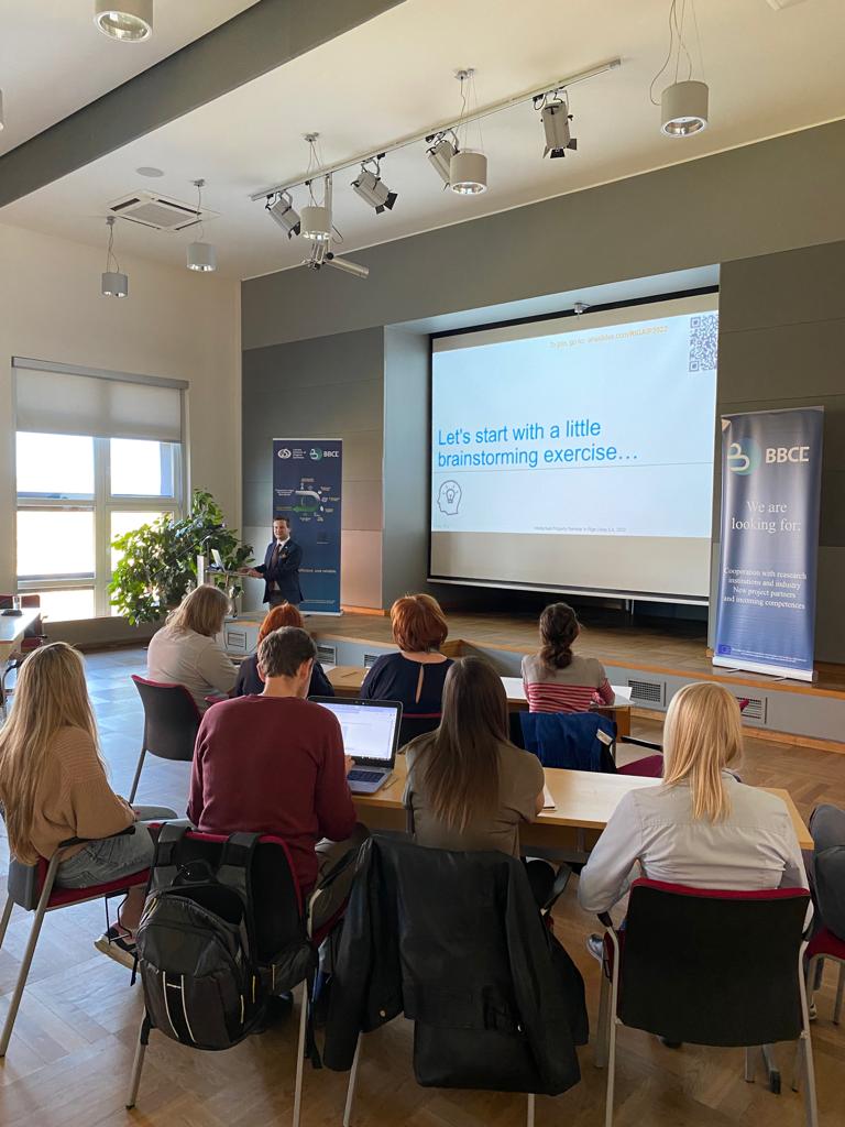 niri_lv's tweet photo. We are happy to host @bbcentre_eu seminar on #intellectualproperty. Thank you to fantastic and experienced tutors Kateřina Hartvichová and Jiří Slavik. #IPR #patents  #BBCE https://t.co/JfpT8rbMQ7
