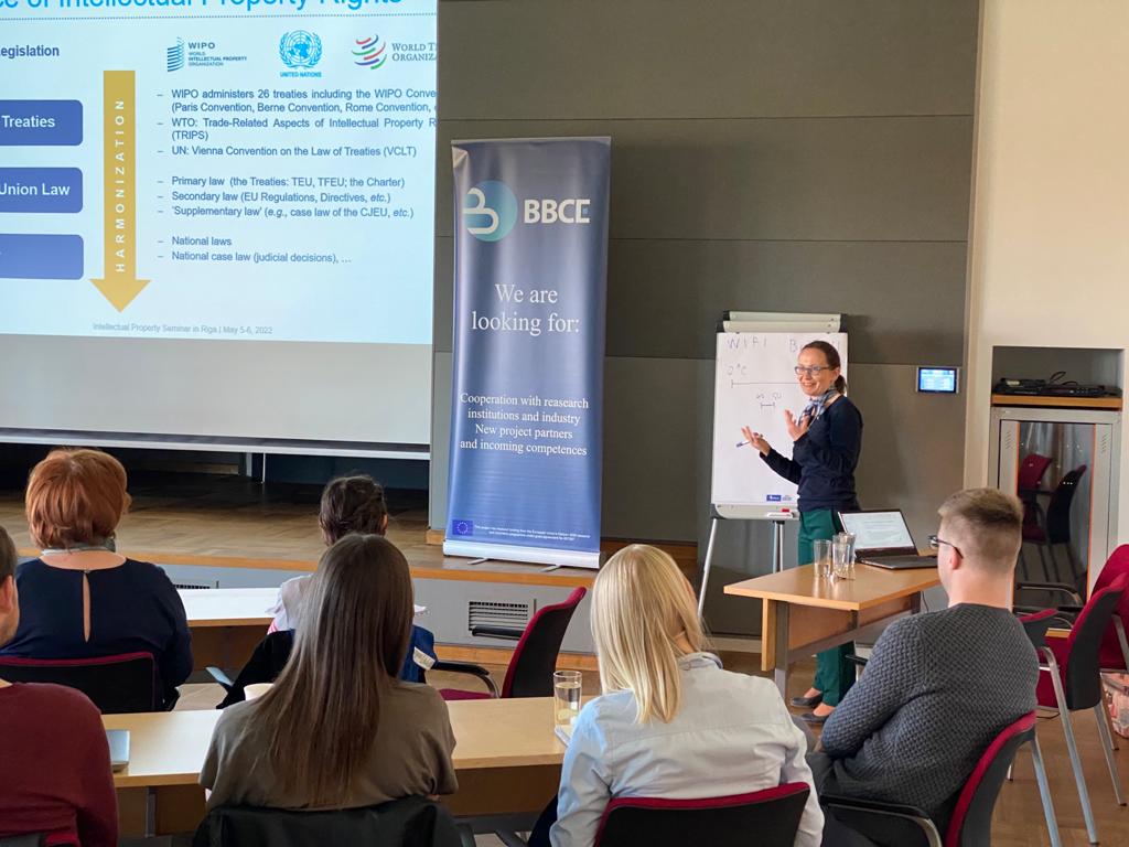 niri_lv's tweet photo. We are happy to host @bbcentre_eu seminar on #intellectualproperty. Thank you to fantastic and experienced tutors Kateřina Hartvichová and Jiří Slavik. #IPR #patents  #BBCE https://t.co/JfpT8rbMQ7