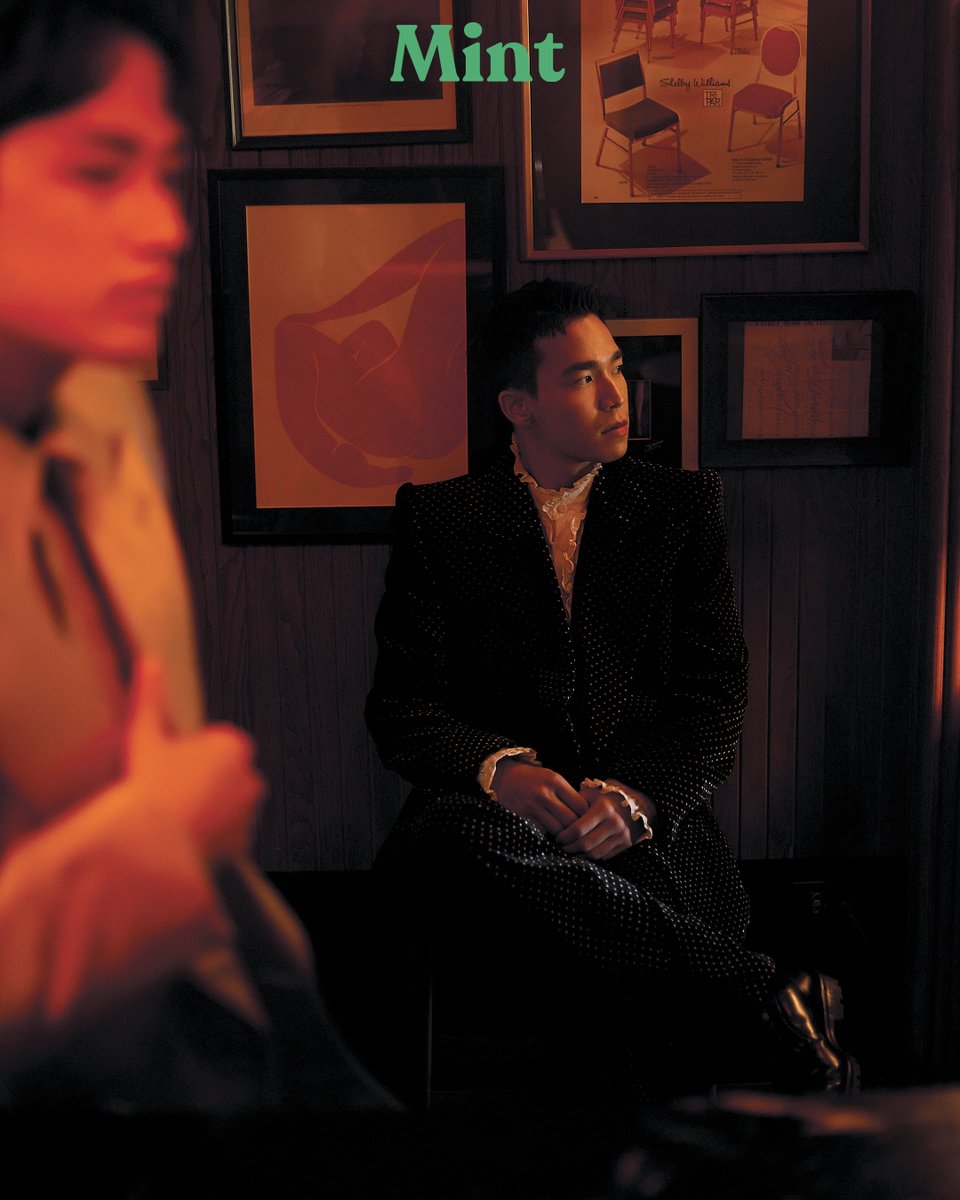 mintmag_th's tweet photo. สองศิลปินหนุ่ม 'ต้นหน-อัด' เขามานั่งรอ เตรียมชม MV #เก็บมันเอาไว้ / kept. จากวง mints คืนนี้ เวลา 1 ทุ่มตรง ทาง Youtube : Whattheduck ทางนี้ก็ตื่นเต้นรอชมด้วยเหมือนกันค่า💚
#MintsXMintHangOut
#MintMusicIssue
#MintVol9
#MintMagTH https://t.co/W5yt6jdnRK